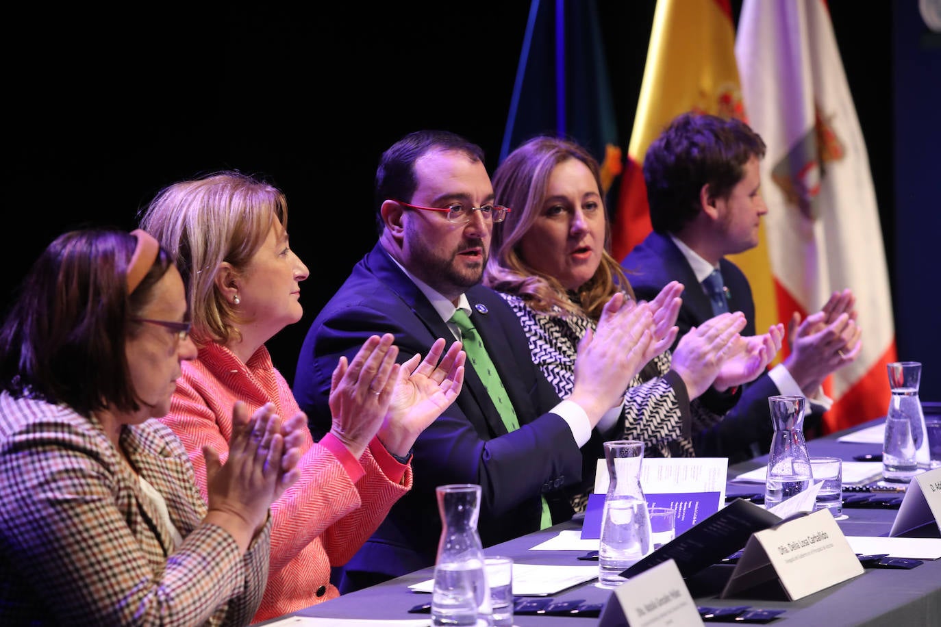 Fotos: Asturias homenajea a 53 estudiantes, premiados por su esfuerzo personal y académico