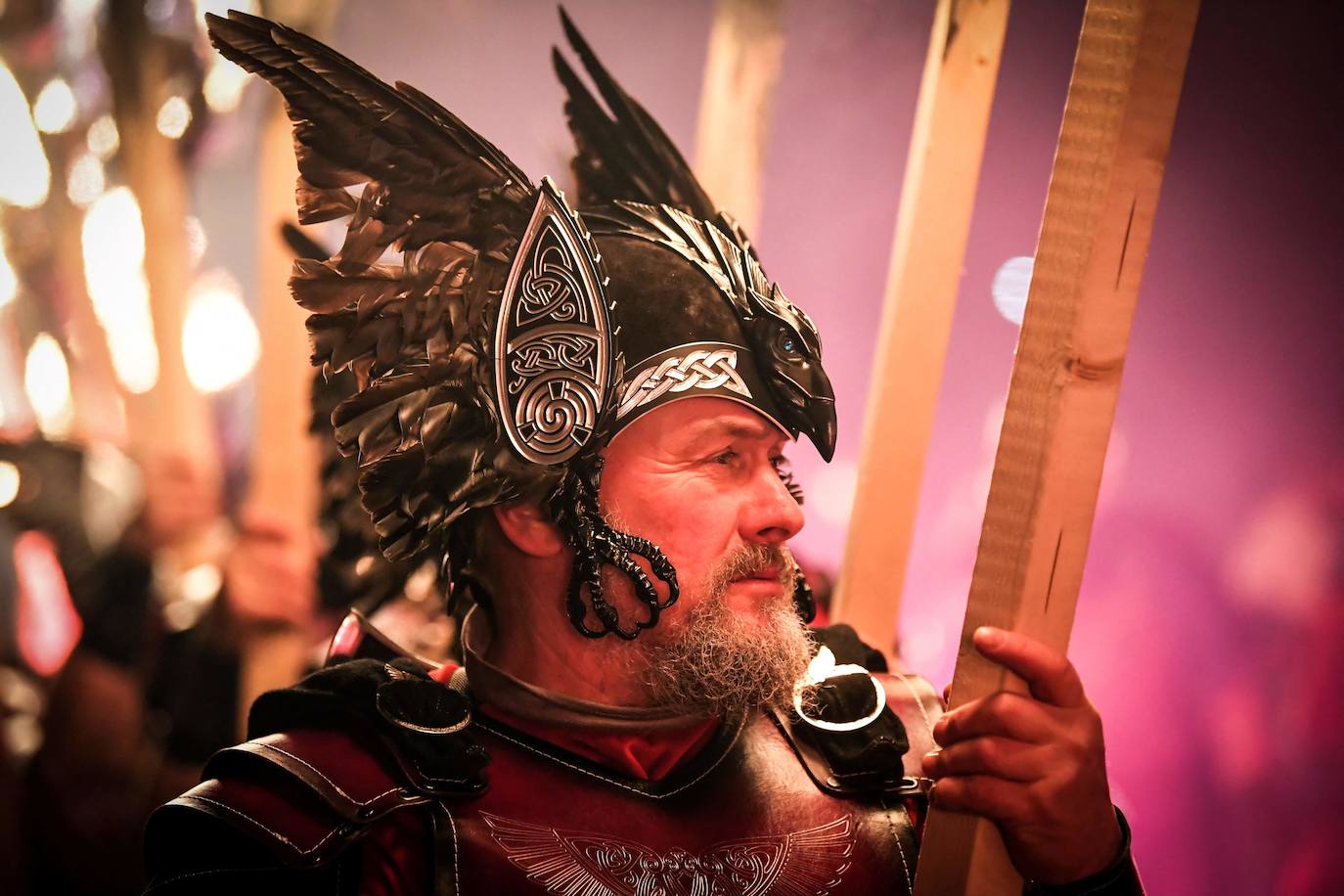 Fotos: Los vikingos desfilan por las calles de Escocia