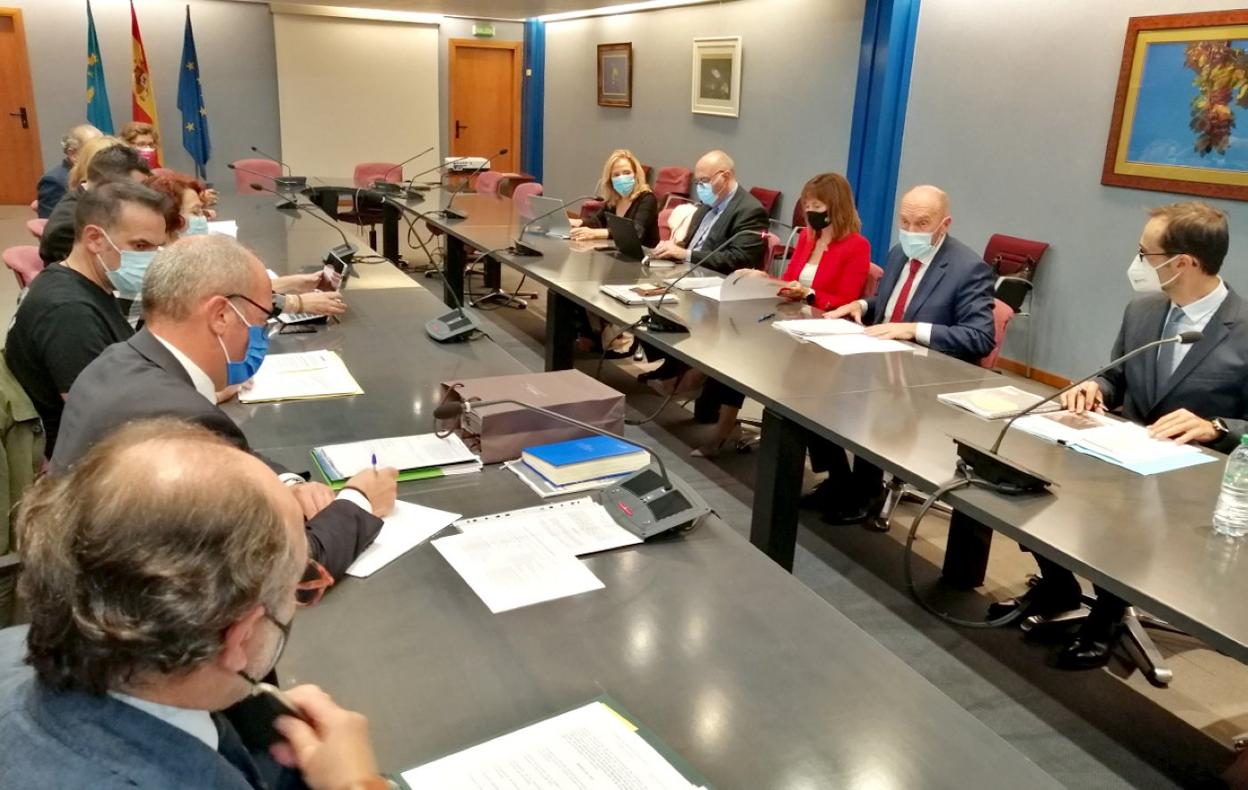 Reunión del Comité Asesor de Fondos Europeos, en el que están representantes sindicales y empresariales. 