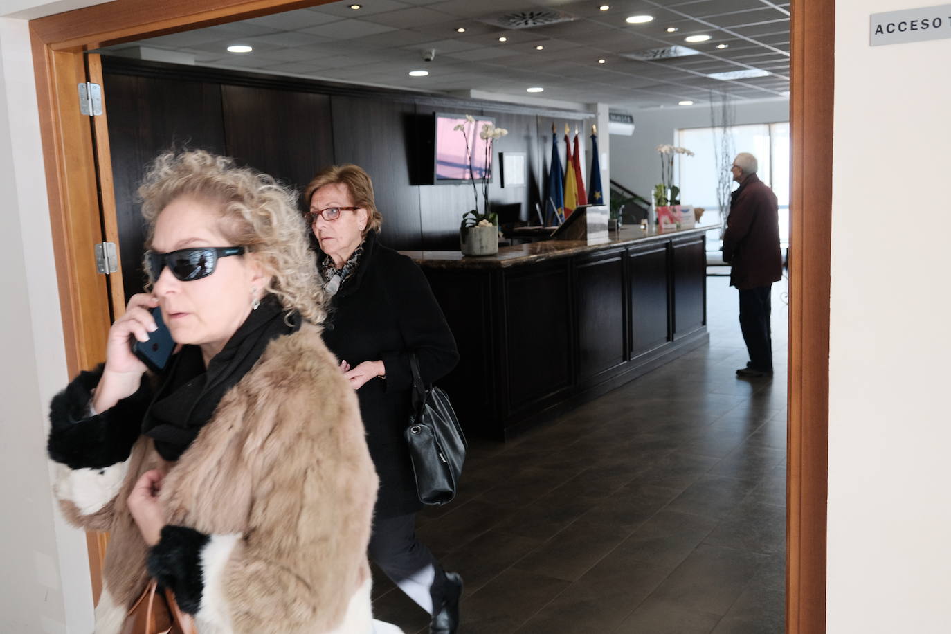 Fotos: Emotivo adiós al economista asturiano Juan Velarde