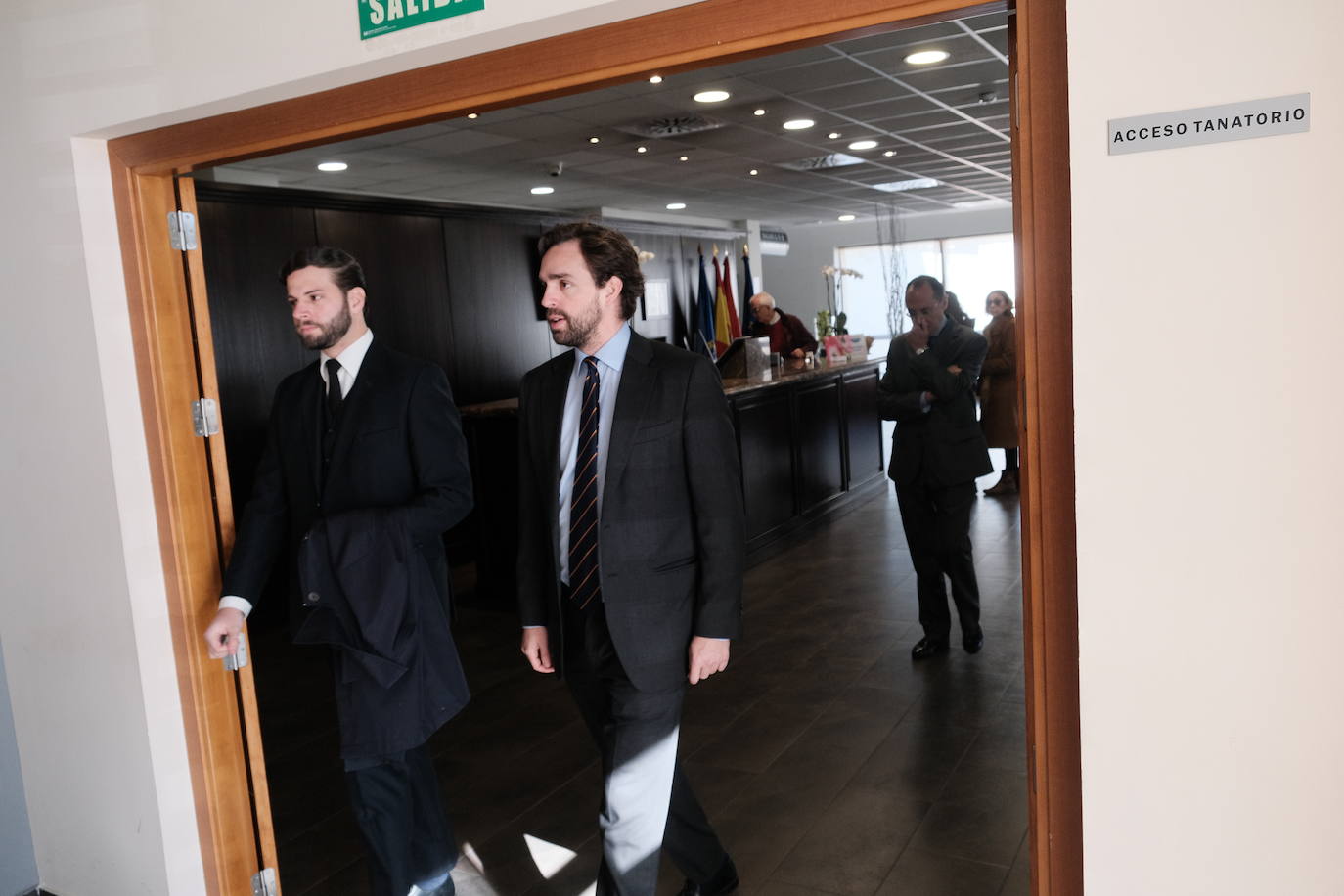 Fotos: Emotivo adiós al economista asturiano Juan Velarde