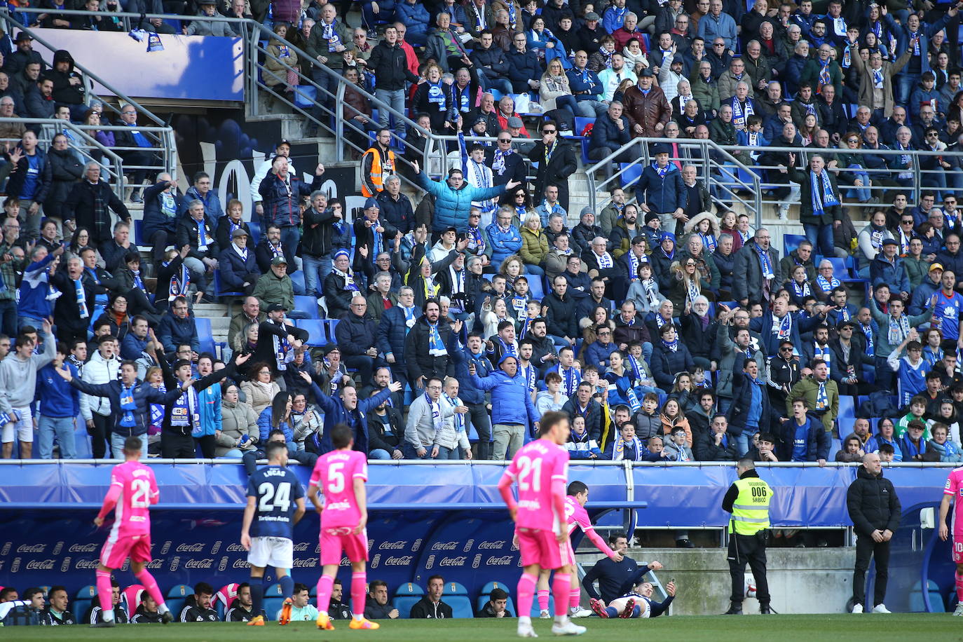 Fotos: ¿Estuviste en el Real Oviedo - Burgos? ¡Búscate en el Carlos Tartiere!