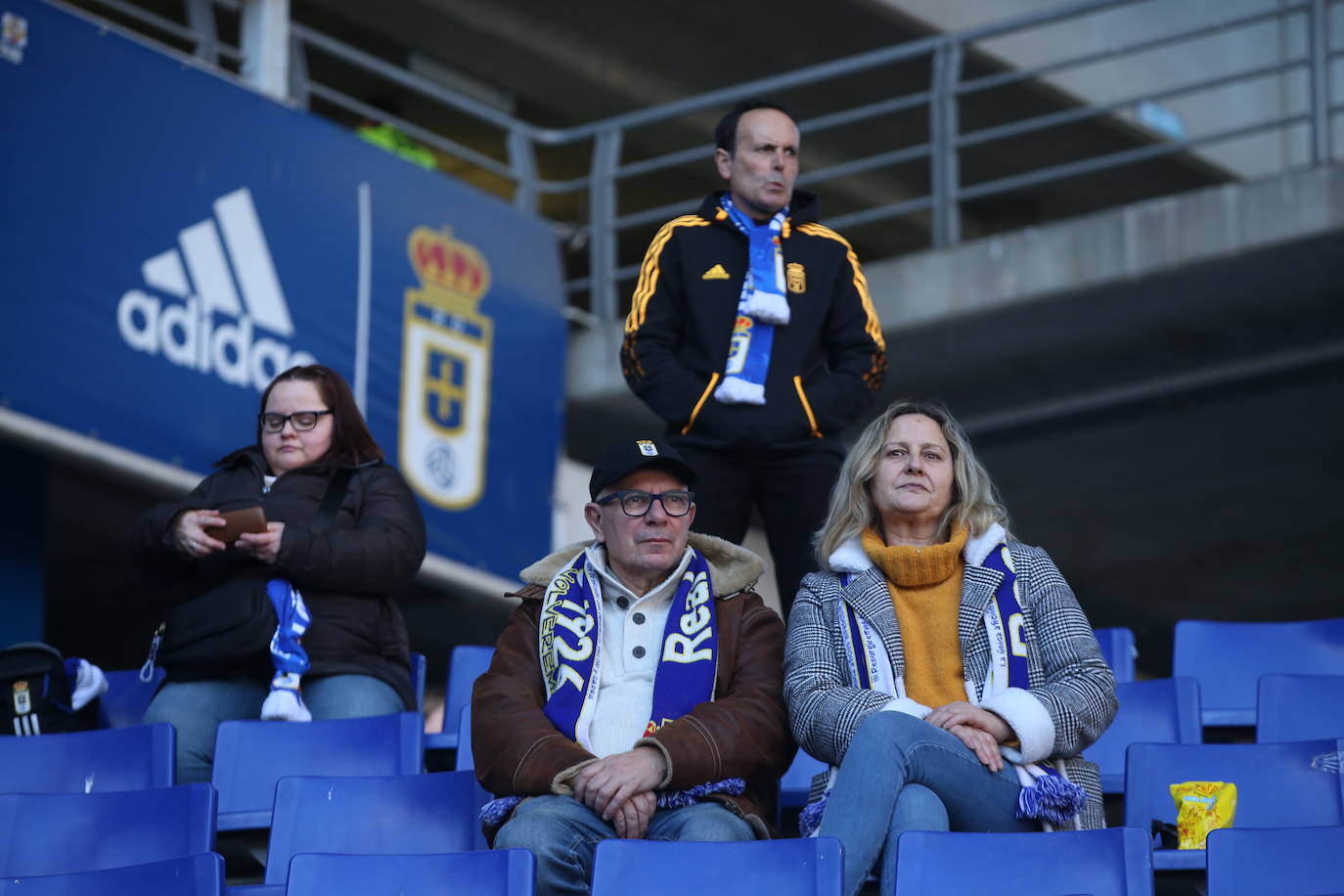 Fotos: ¿Estuviste en el Real Oviedo - Burgos? ¡Búscate en el Carlos Tartiere!