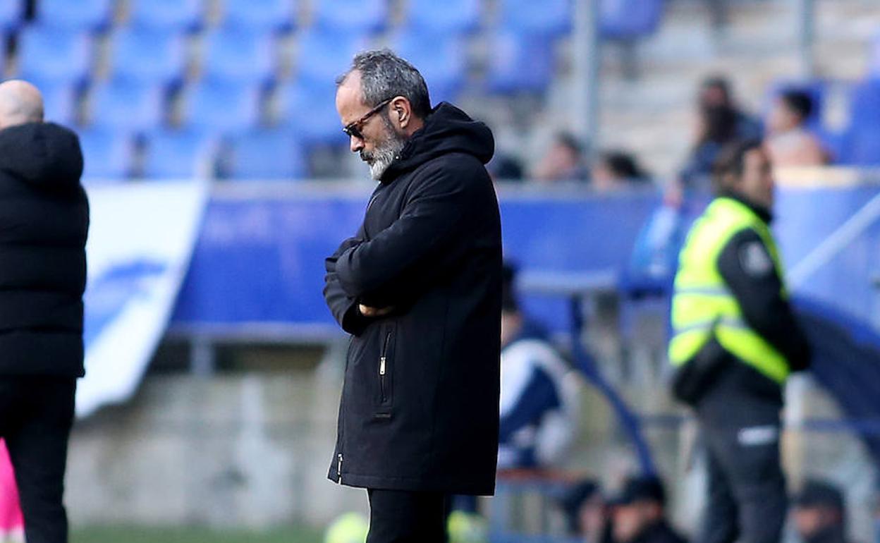 Real Oviedo 0-1 Burgos: Cervera: «Hemos cometido errores que creía corregidos, estoy decepcionado»