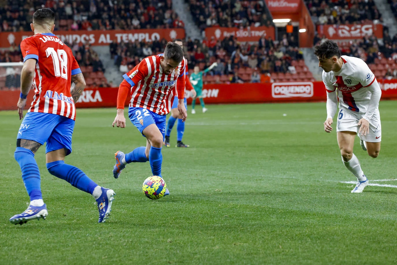 Fotos: Las mejores imágenes del Sporting 1-1 Huesca