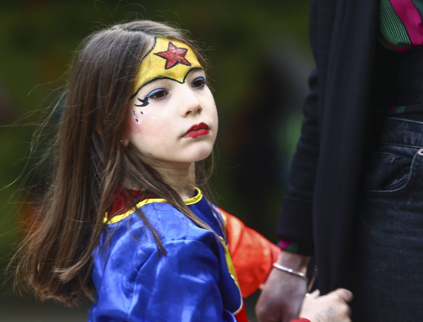 Fotos: El carnaval más colorido en los colegios asturianos