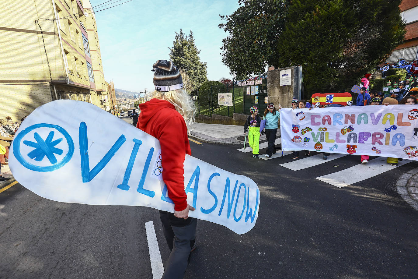 Fotos: El carnaval más colorido en los colegios asturianos