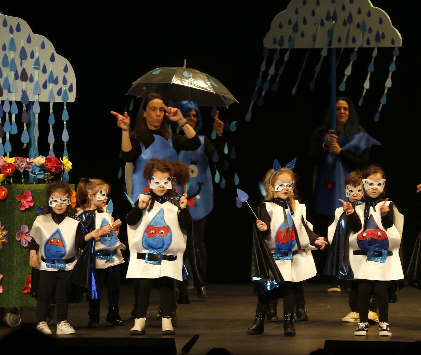 Fotos: Un Desfile Infantil de Antroxu en Gijón de lo más reivindicativo