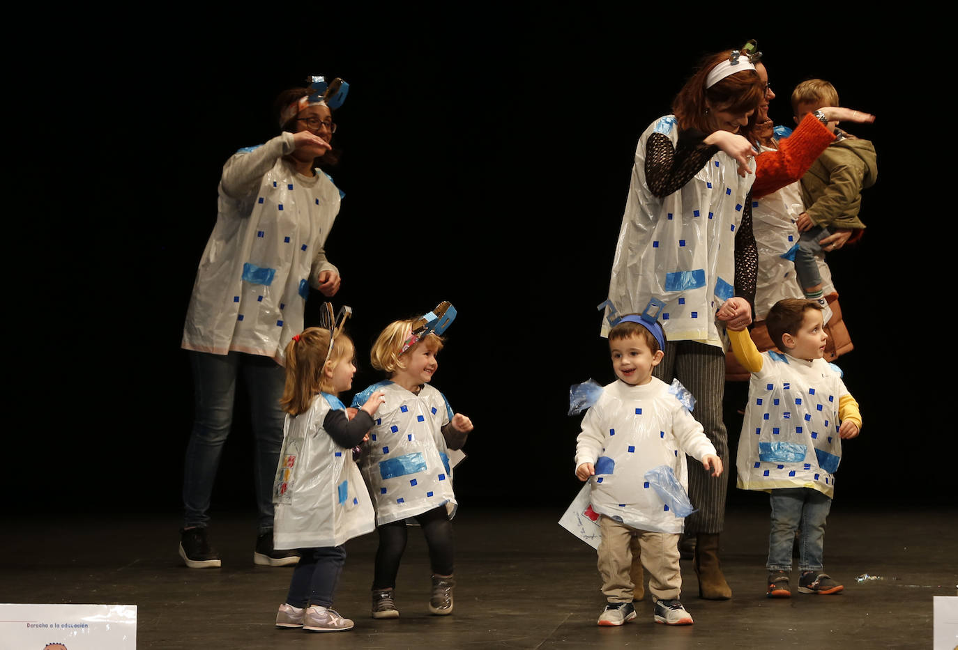 Fotos: Un Desfile Infantil de Antroxu en Gijón de lo más reivindicativo