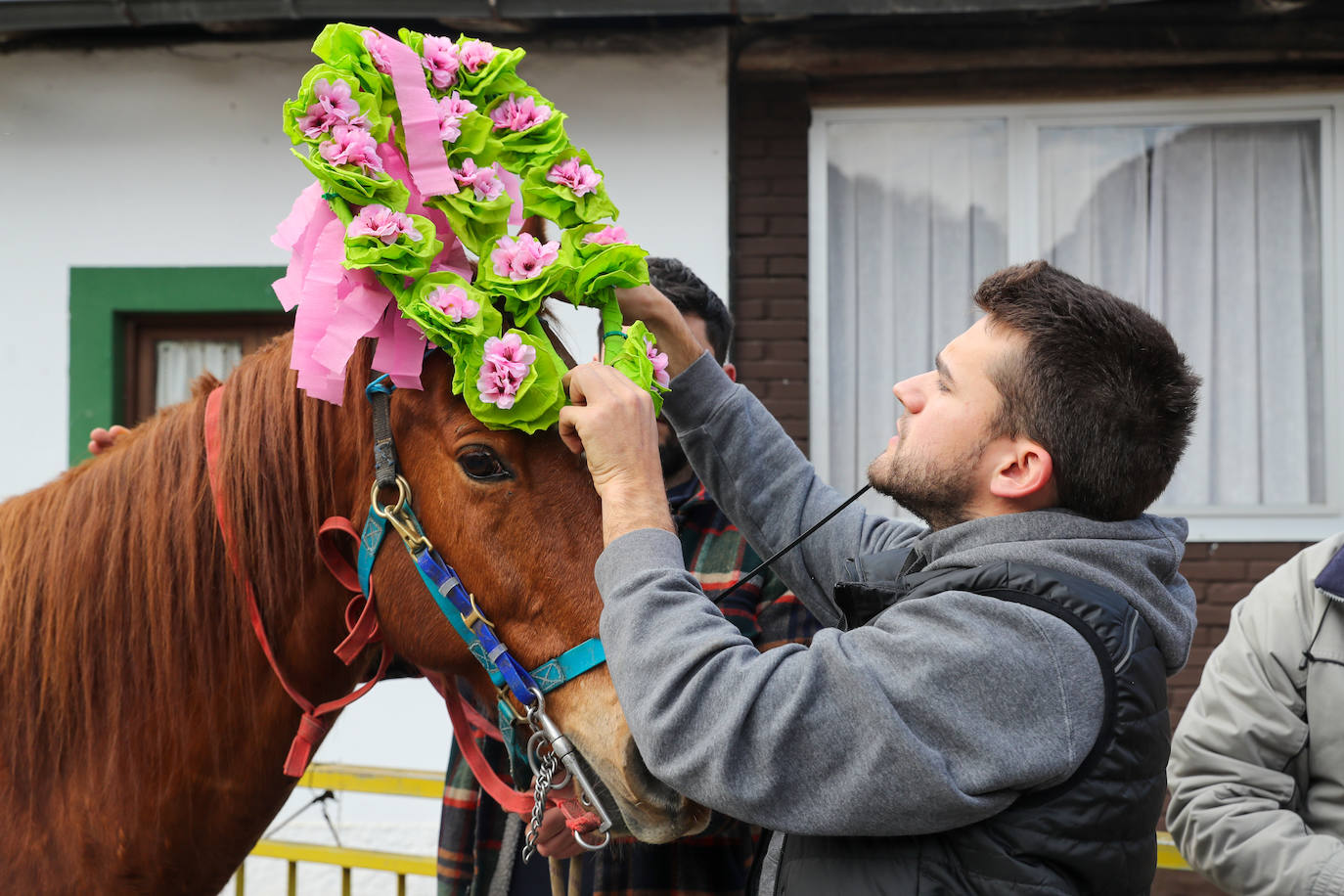 Fotos: Nuria Cueto, primera aguinaldera de Cazo