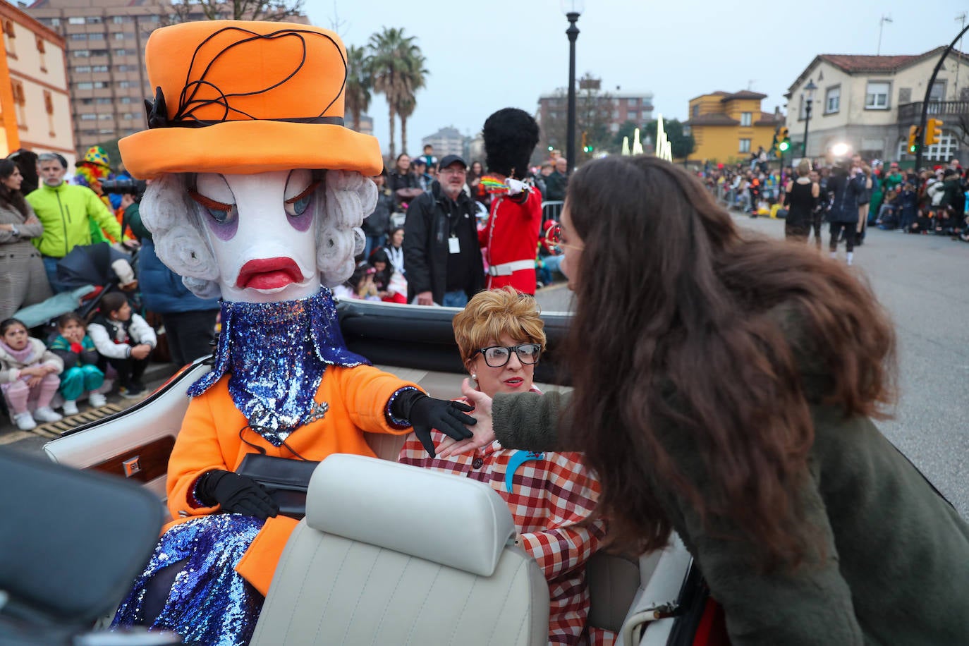 Fotos: Diversión por las calles de Gijón en el desfile del Antroxu