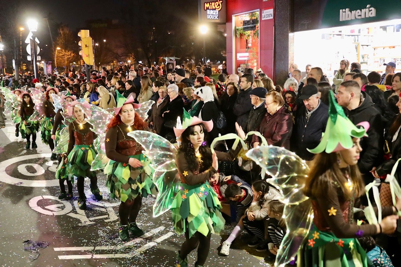 Fotos: Diversión por las calles de Gijón en el desfile del Antroxu