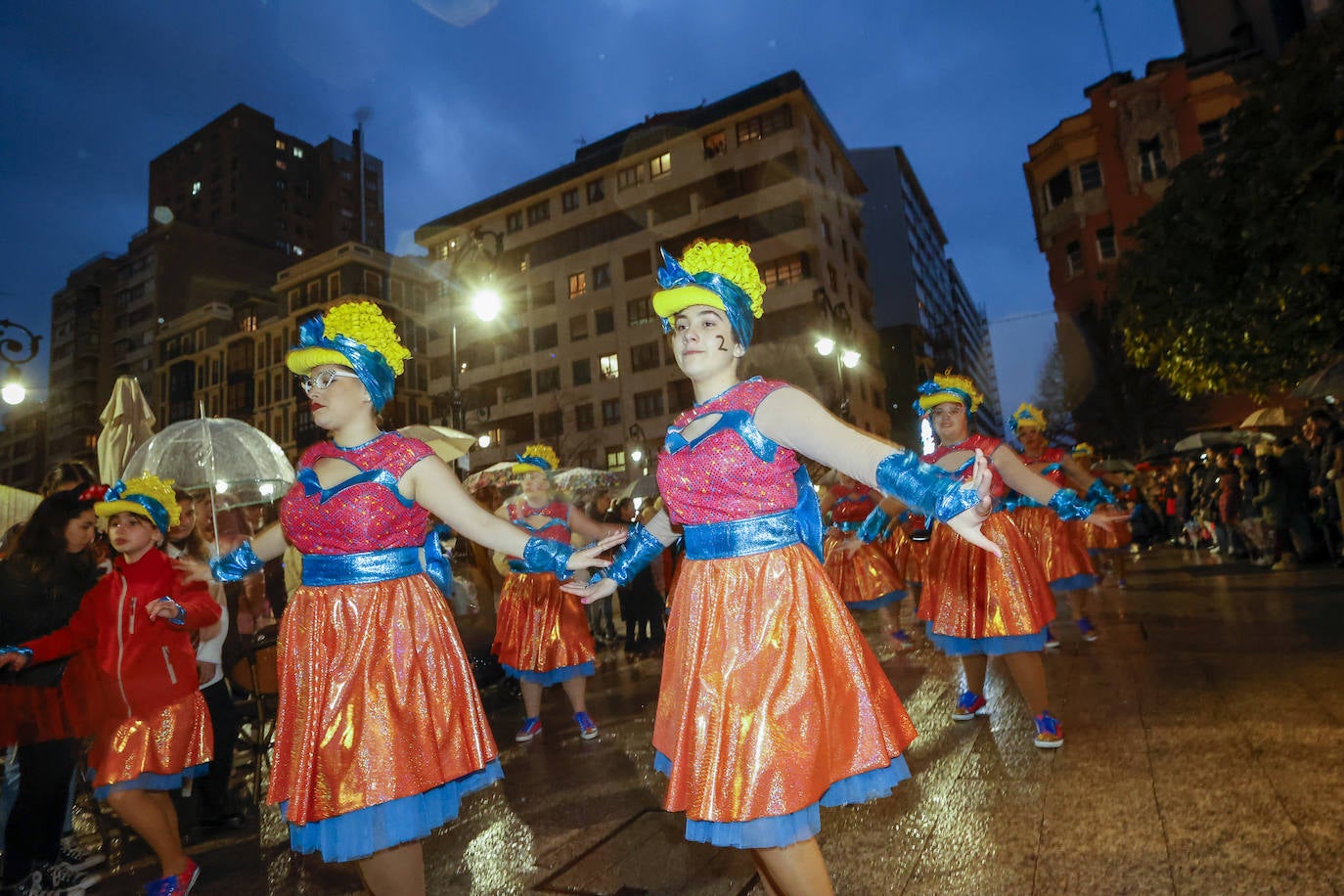 Fotos: Gijón despide a su sardina y pone fin al Antroxu 2023