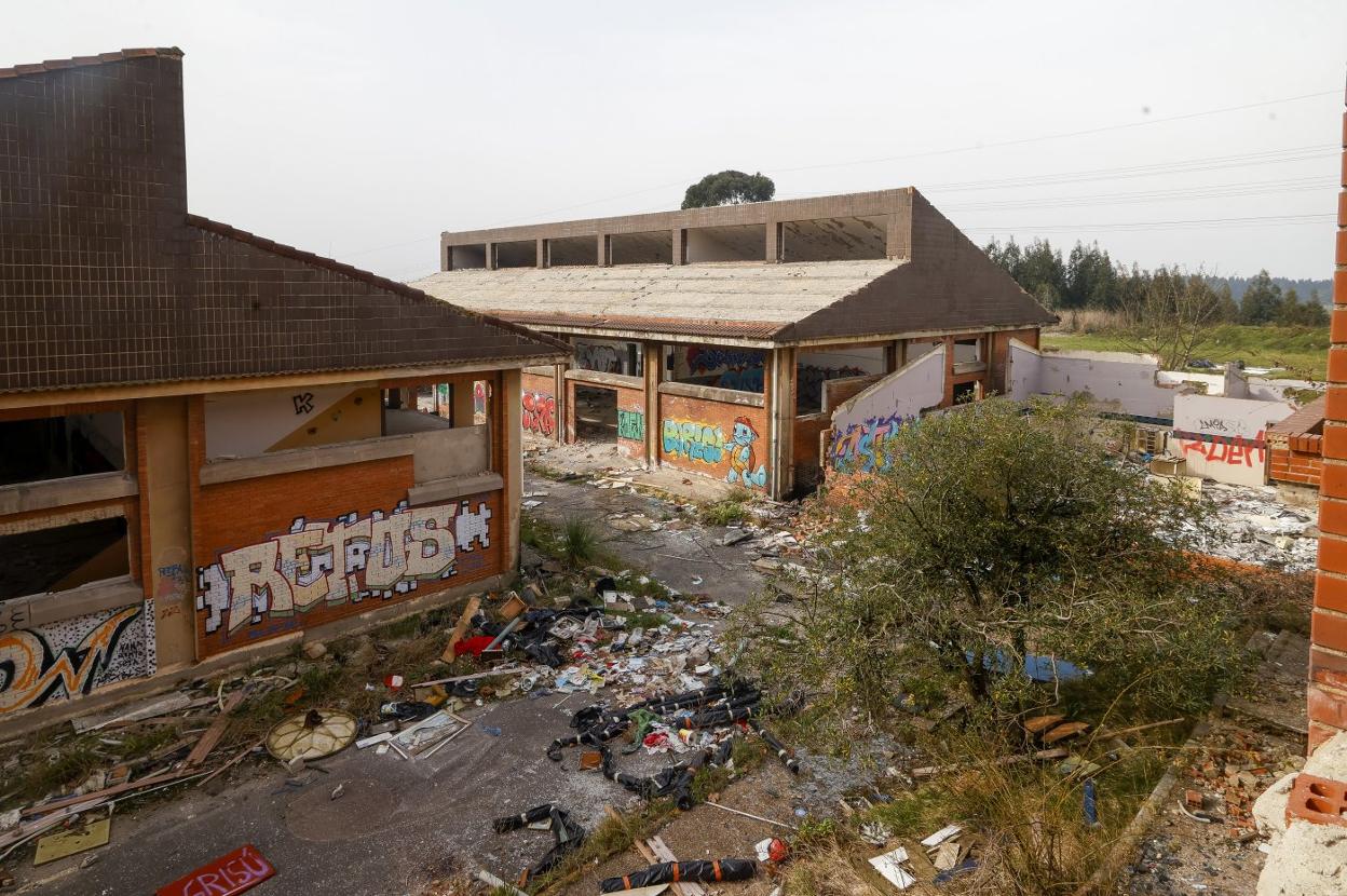 Imagen que presentaba ayer el antiguo instituto de Formación Profesional de Valliniello. 