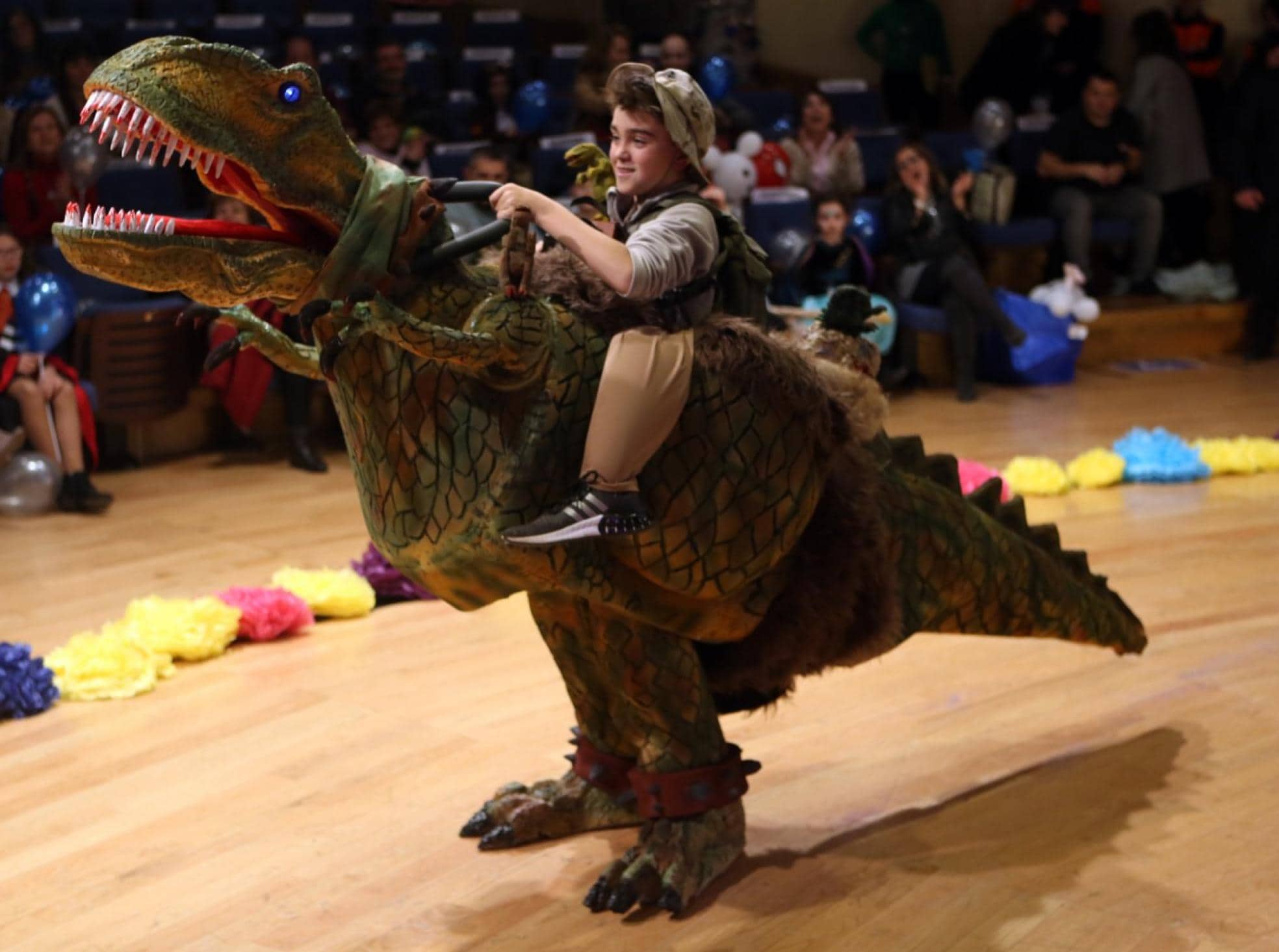 El T-rex vuelve por Carnaval | El Comercio: Diario de Asturias