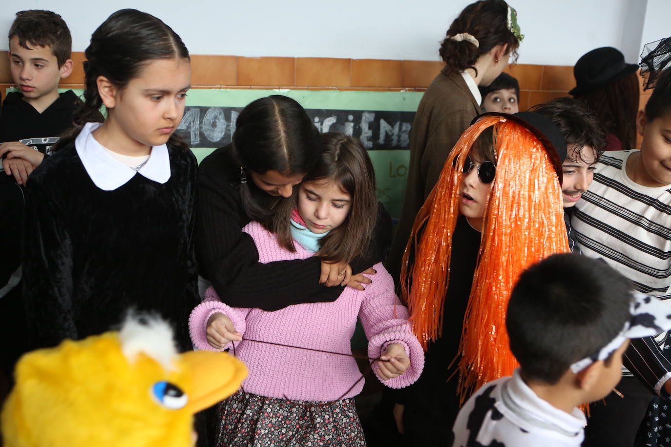 Fotos: Los alumnos del colegio de Ventanielles se disfrazan por carnaval