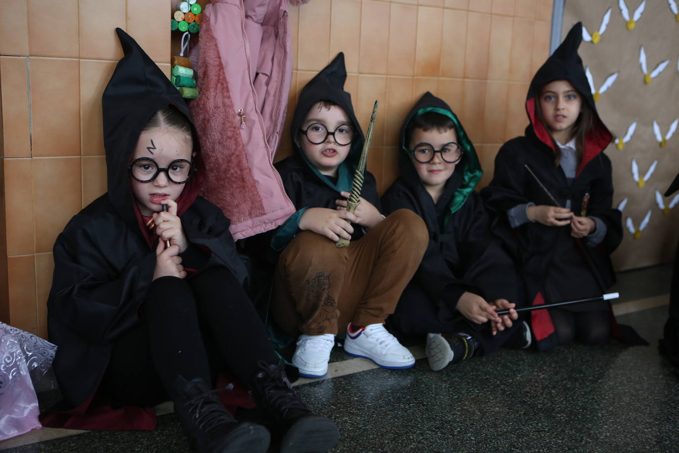 Fotos: Los alumnos del colegio de Ventanielles se disfrazan por carnaval