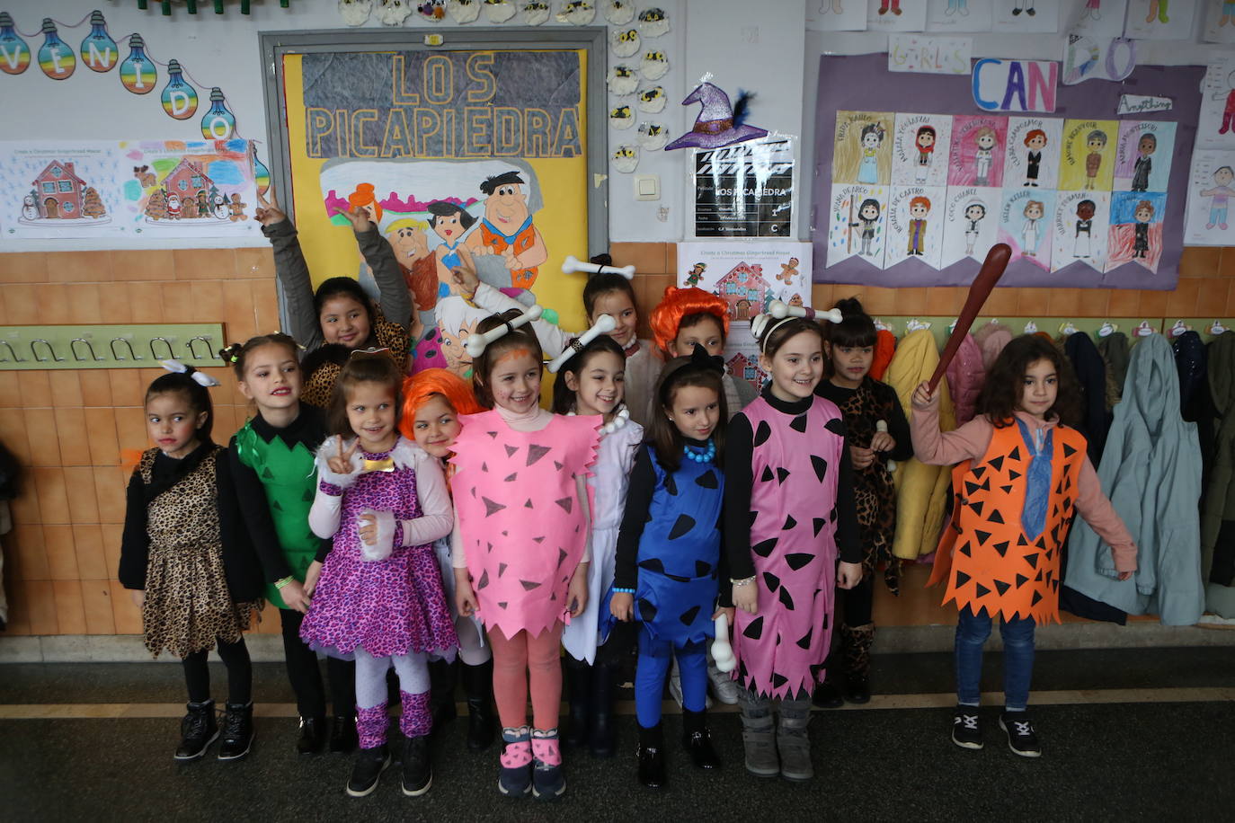 Fotos: Los alumnos del colegio de Ventanielles se disfrazan por carnaval