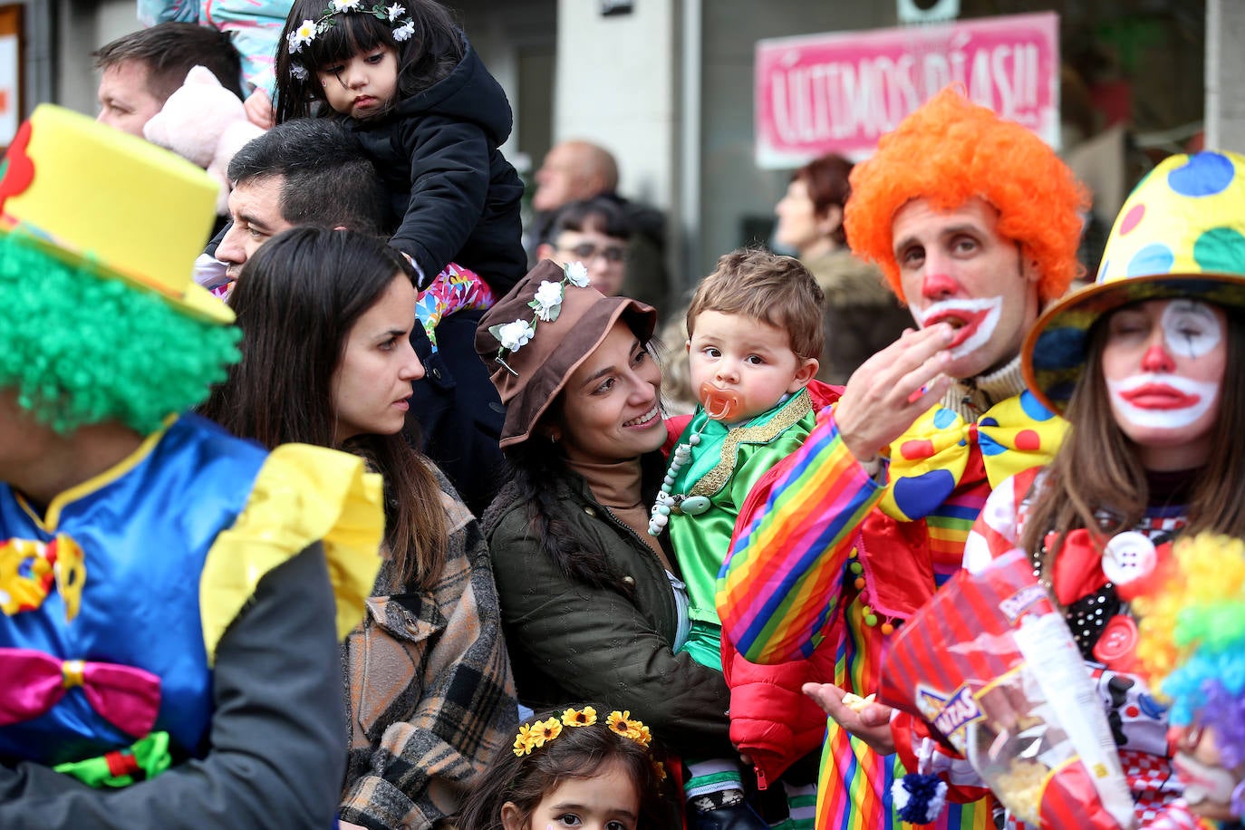 Fotos: Derroche de color y diversión en el carnaval de Oviedo