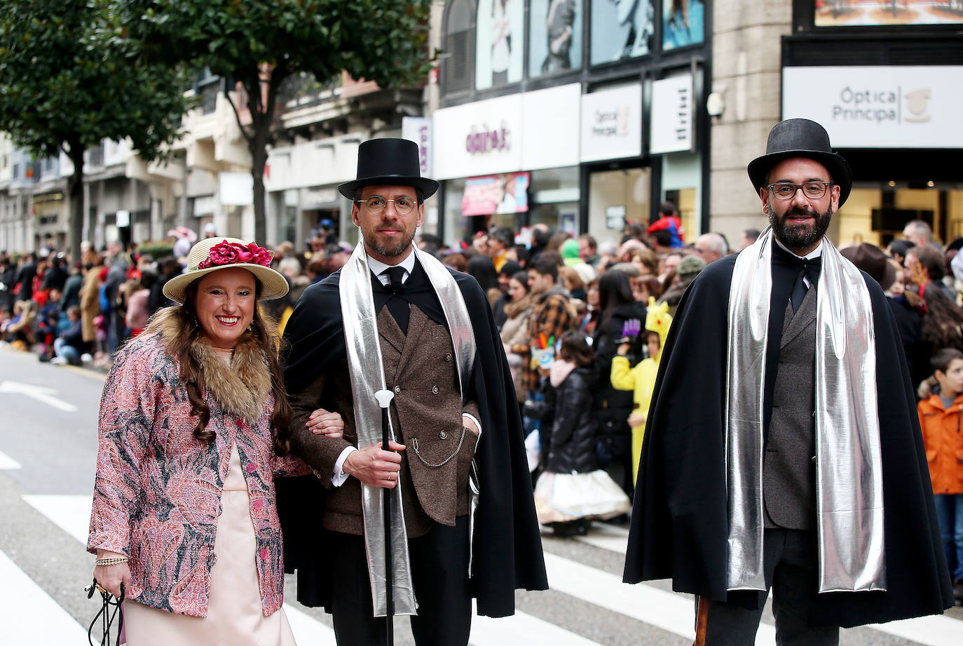 Fotos: Derroche de color y diversión en el carnaval de Oviedo