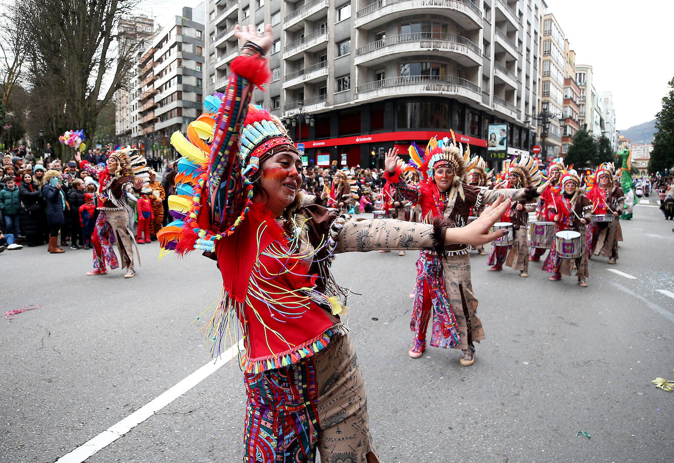 Fotos: Derroche de color y diversión en el carnaval de Oviedo