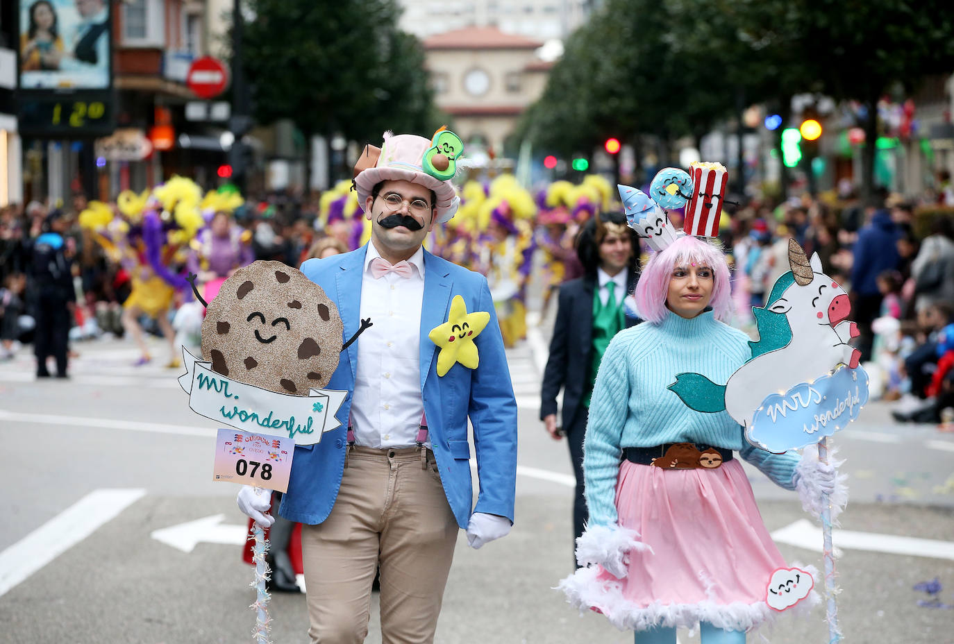 Fotos: Derroche de color y diversión en el carnaval de Oviedo