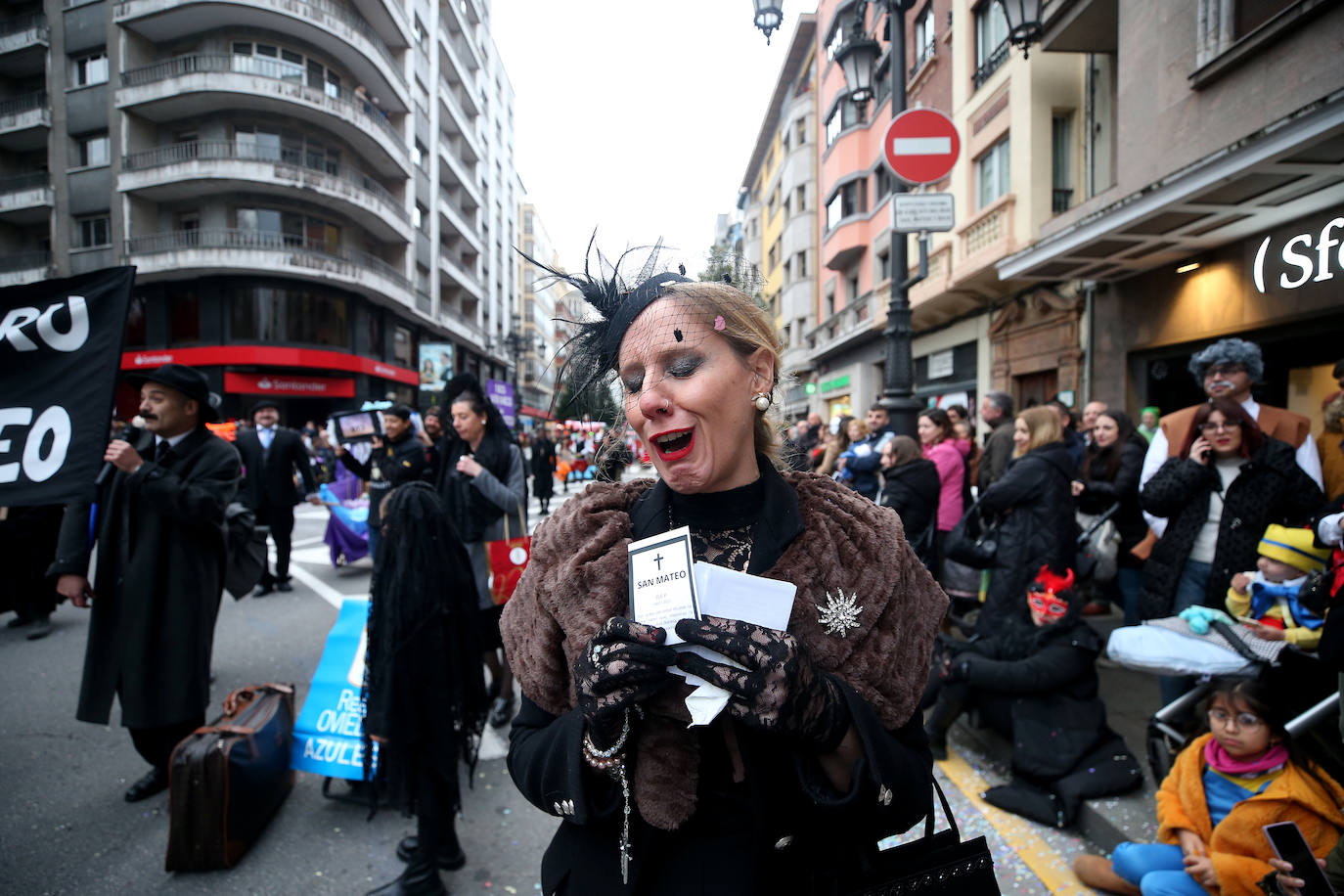 Fotos: Derroche de color y diversión en el carnaval de Oviedo