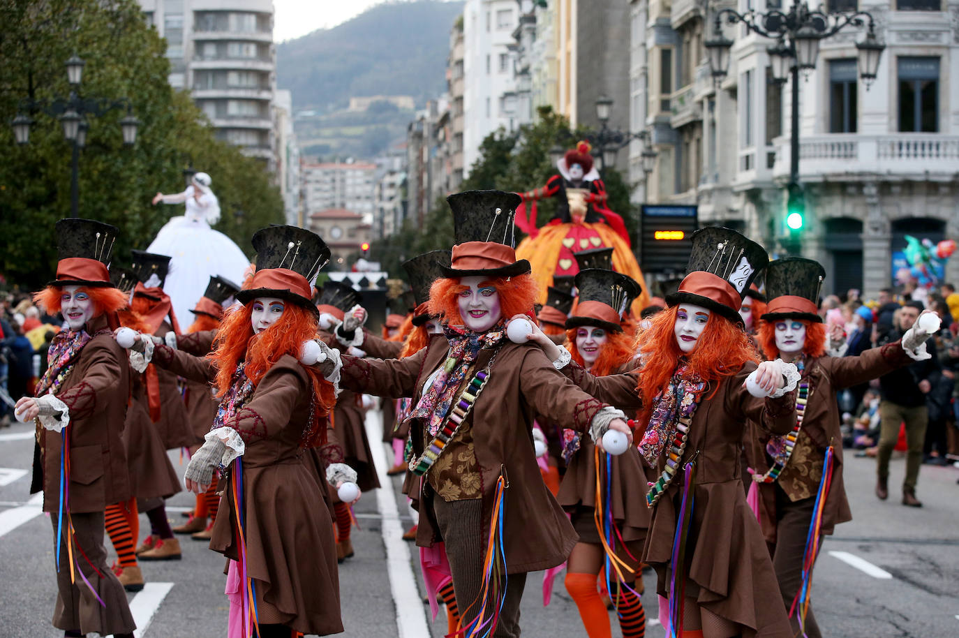 Fotos: Derroche de color y diversión en el carnaval de Oviedo