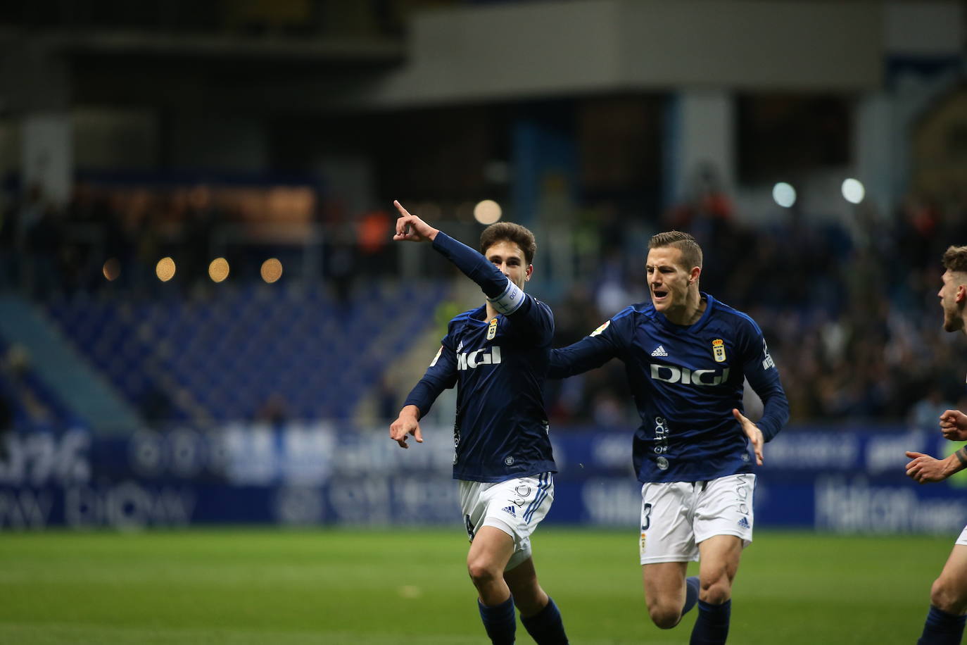 Fotos: ¿Estuviste en el Real Oviedo - Albacete? ¡Búscate!