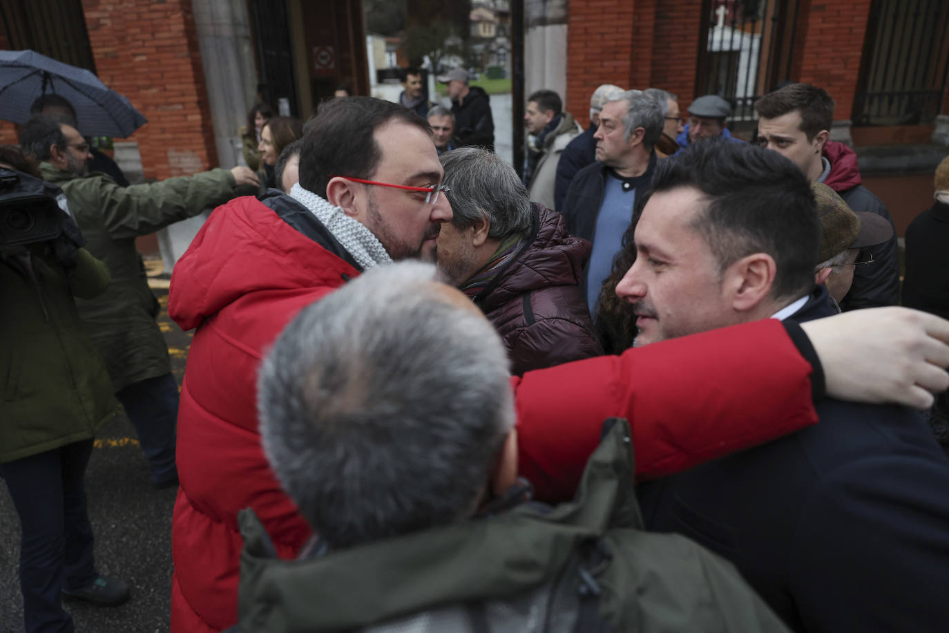 Fotos: Homenaje a Manuel Llaneza en Mieres