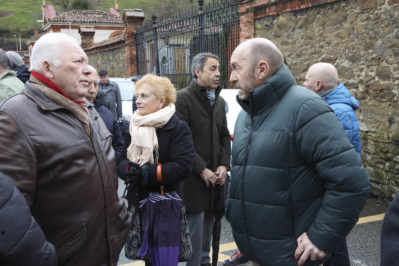 Fotos: Homenaje a Manuel Llaneza en Mieres