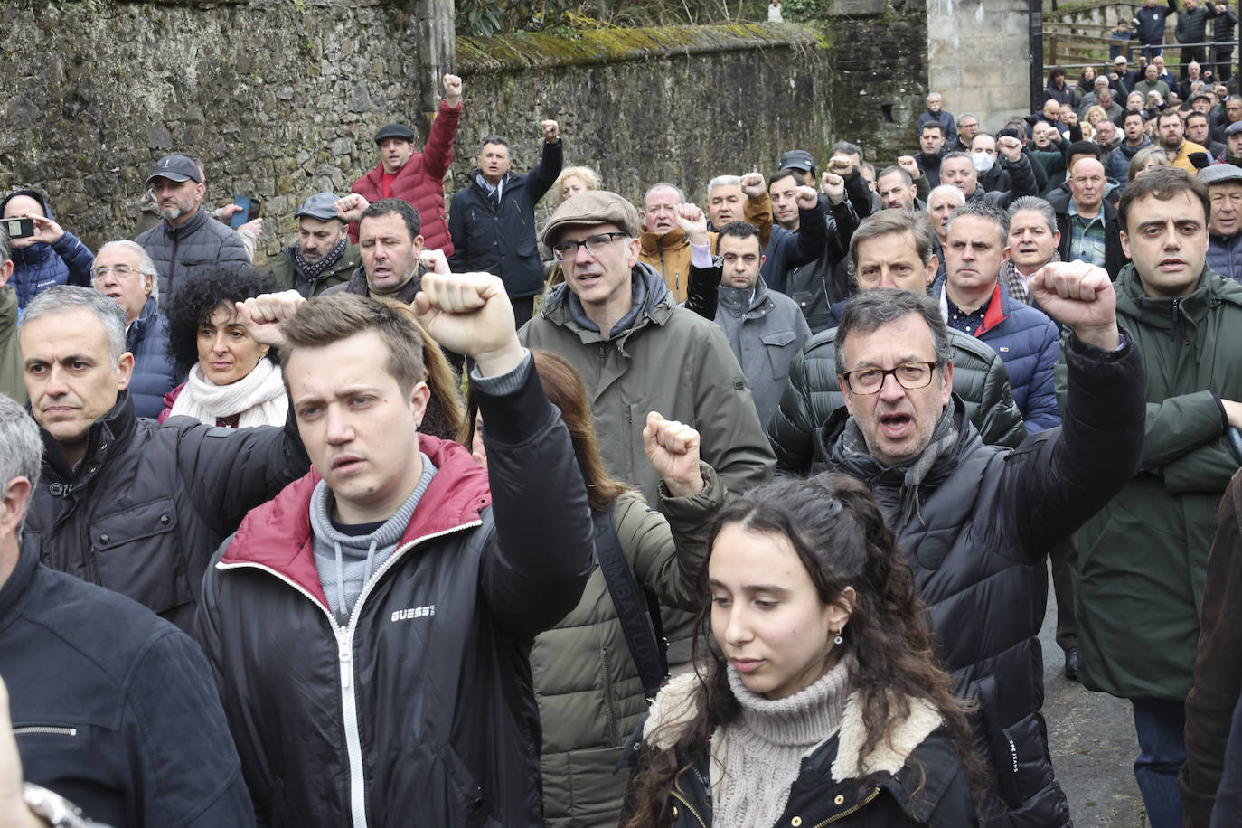 Fotos: Homenaje a Manuel Llaneza en Mieres