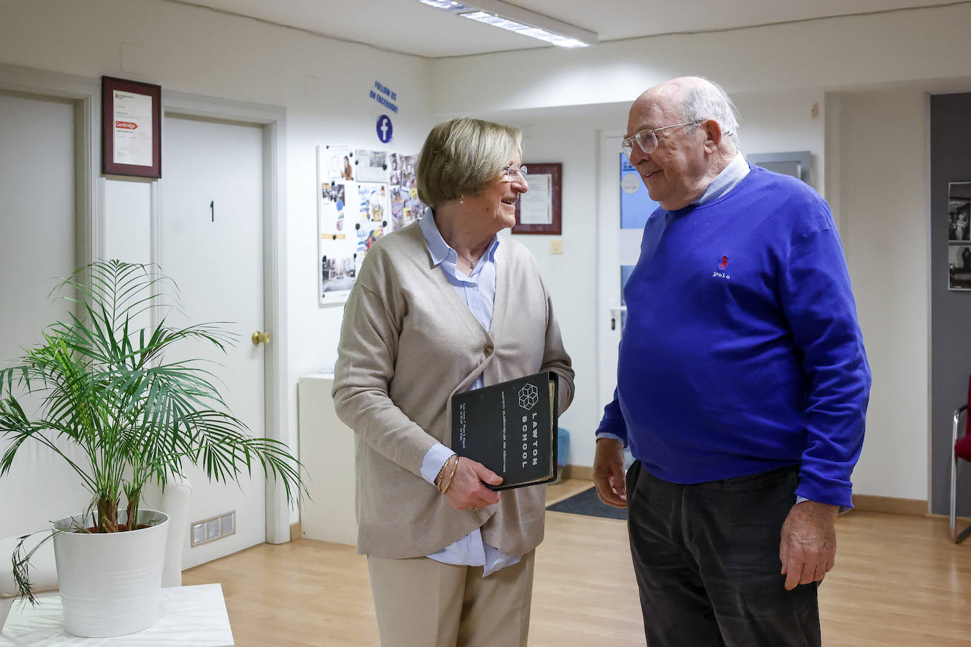 Fotos: 50 años de idiomas en Gijón con los Lawton