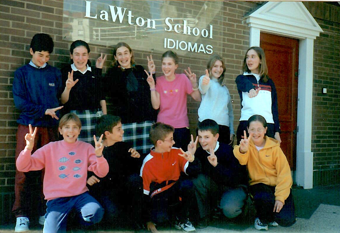 Fotos: 50 años de idiomas en Gijón con los Lawton