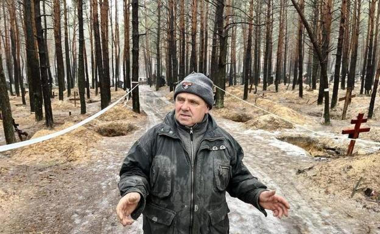Grigori Moroz visita la zona de las tumbas porque allí descansan muchos familiares.