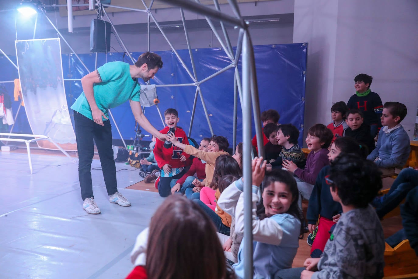 Fotos: Feten lleva el teatro a los más pequeños en Gijón