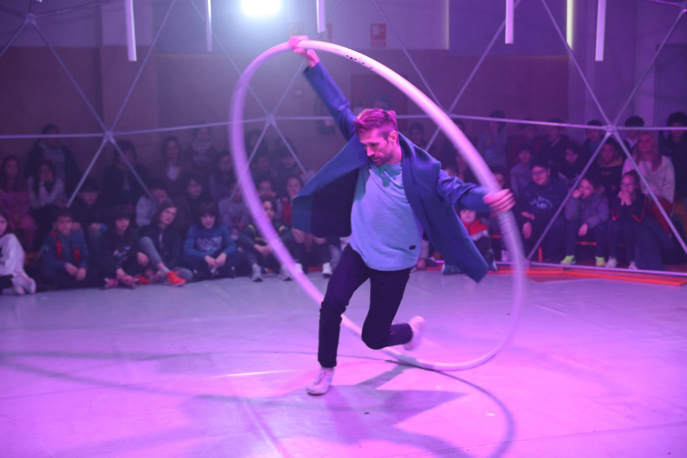 Fotos: Feten lleva el teatro a los más pequeños en Gijón