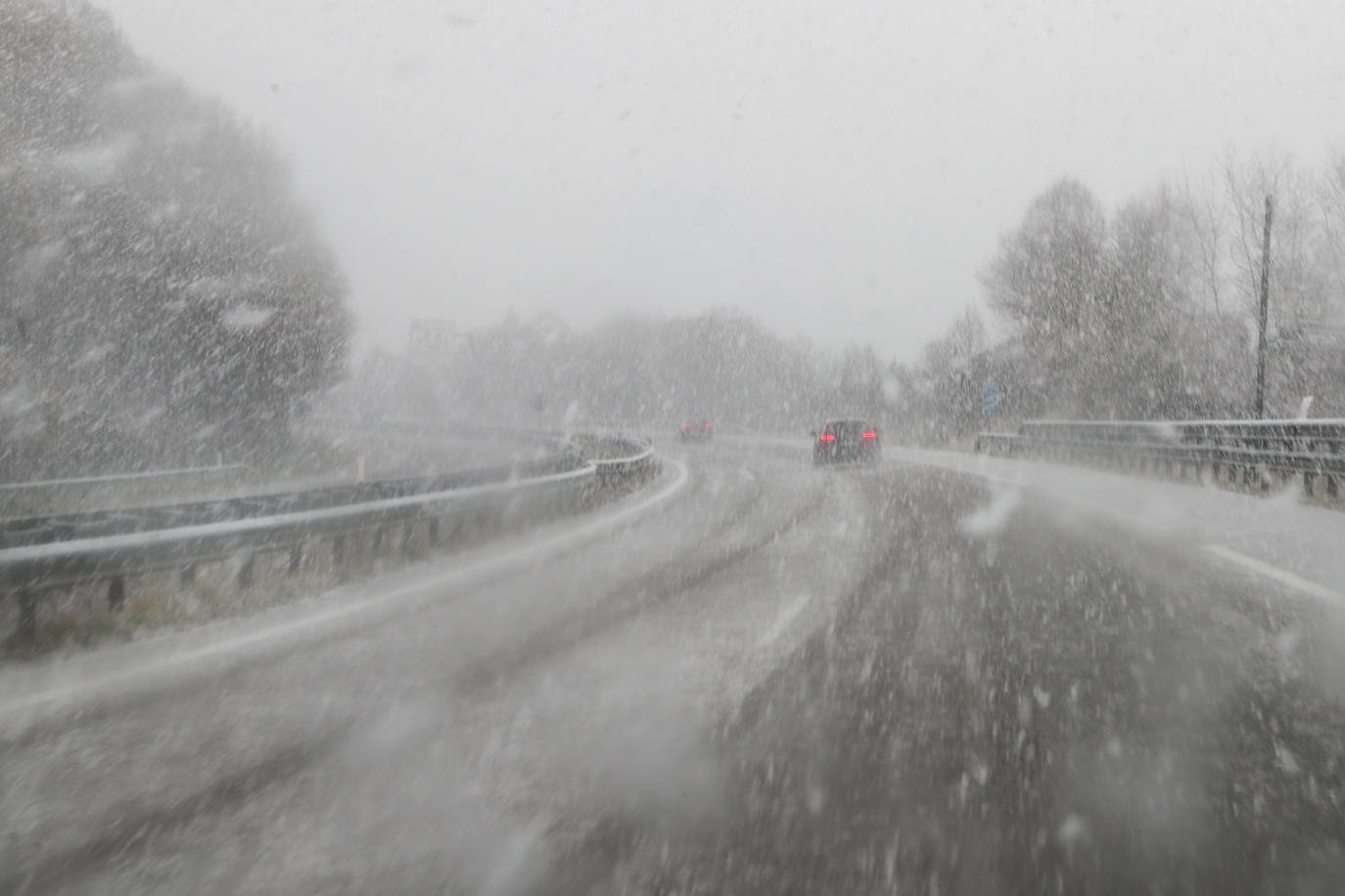 Fotos: Nieve y frío en Asturias