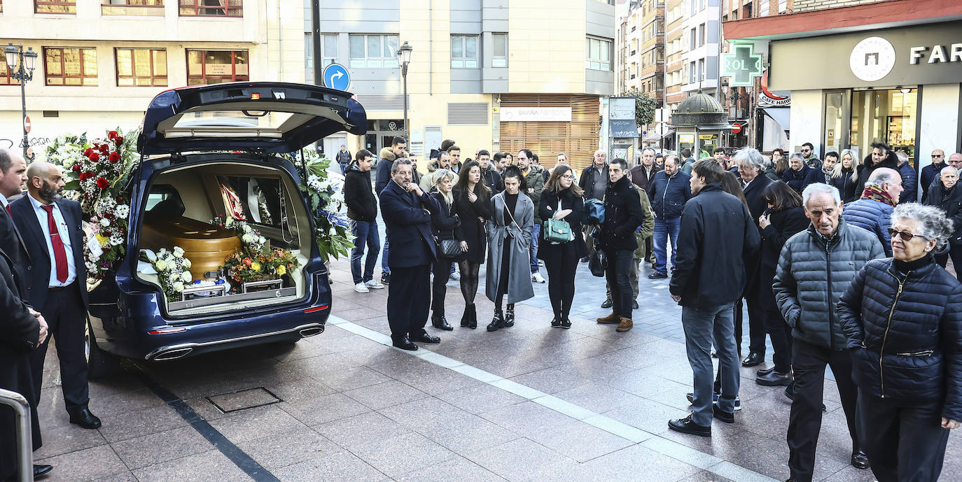 Fotos: Oviedo despide a Pelayo Novo: «Es difícil hablar con el corazón roto»