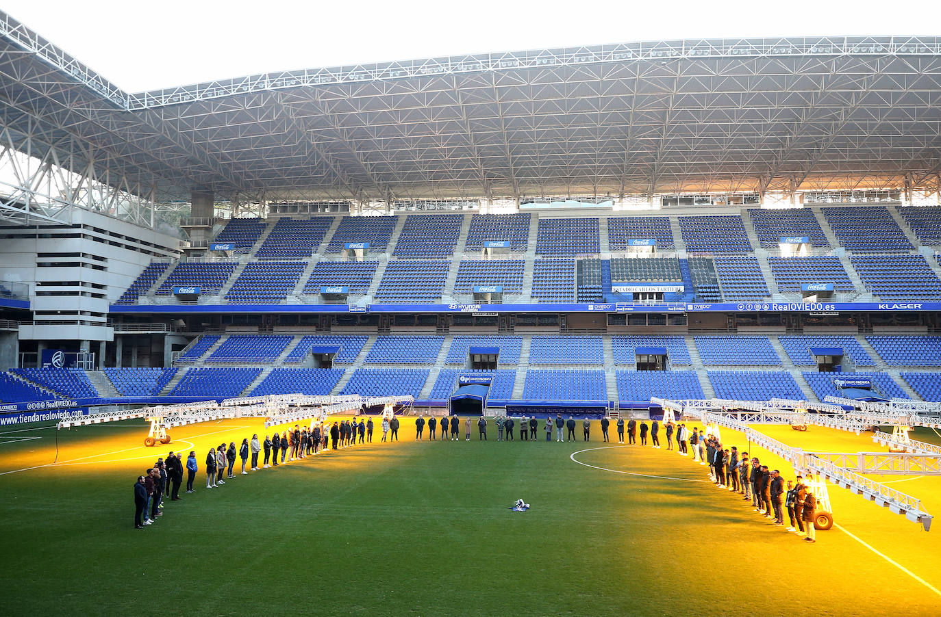 Fotos: Sentido homenaje a Pelayo Novo en el Carlos Tartiere