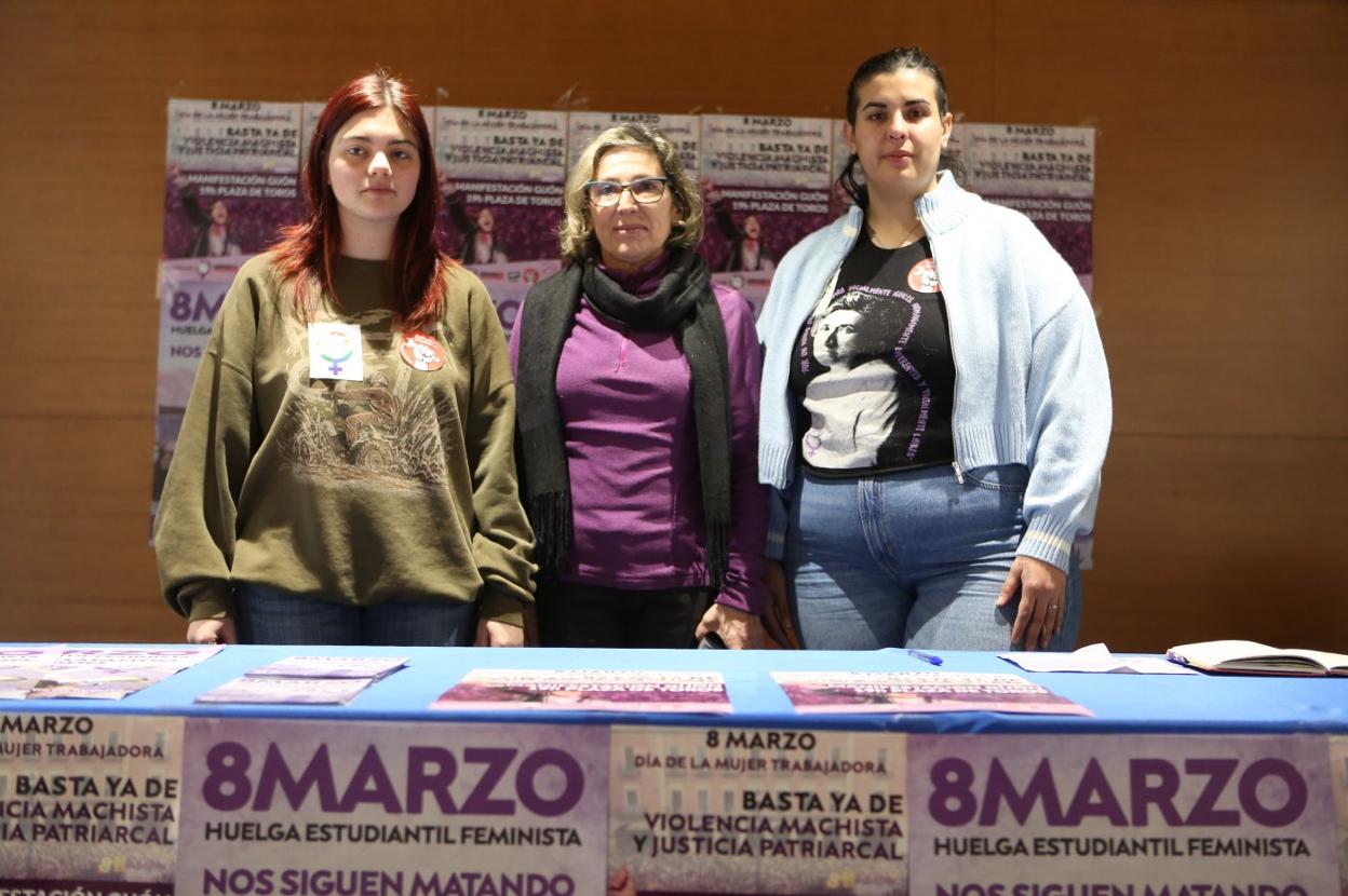 Anahí López, Carmen Diego y Alicia Fernández. 