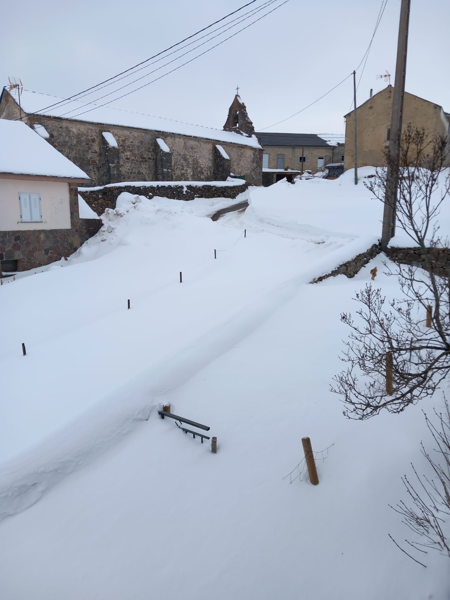 Fotos: La nieve cubre los paisajes de Somiedo y Teverga