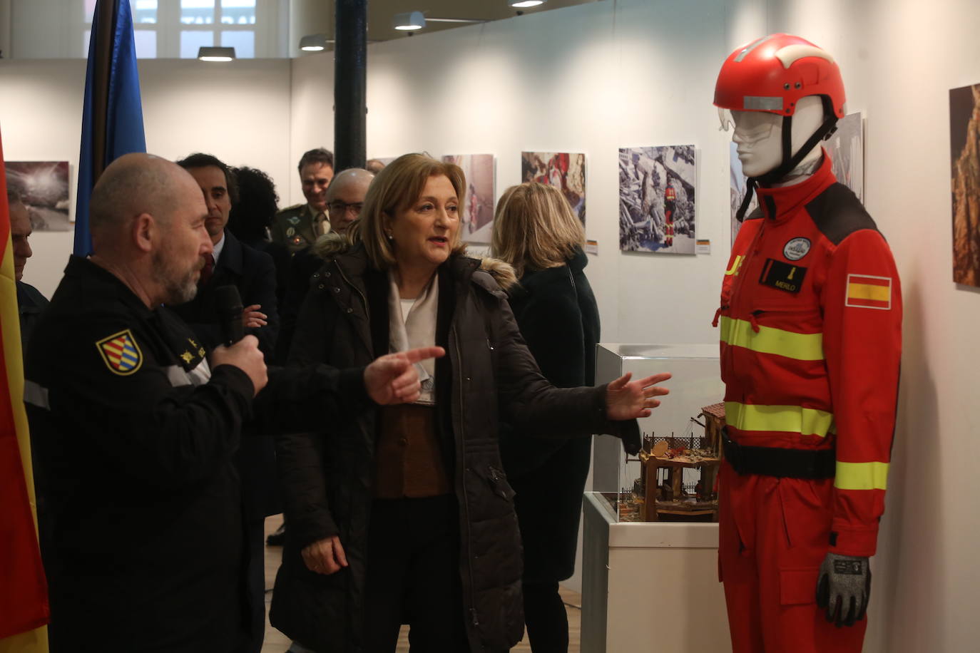 Fotos: Una exposición para reconocer a quienes nos protegen