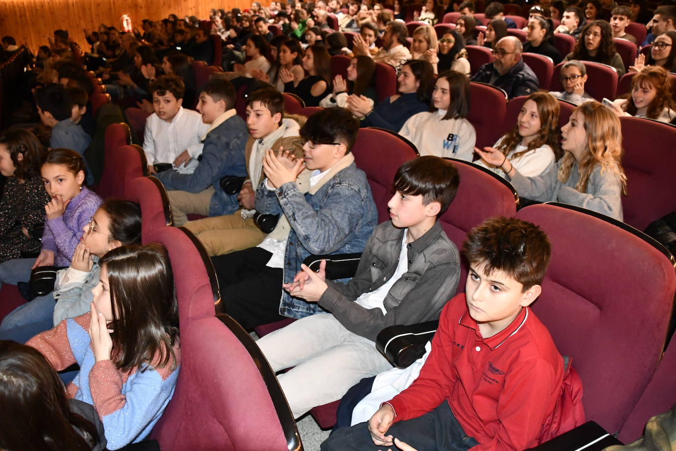 Fotos: La Gala del Deporte del Colegio San Fernando de Avilés reconoce los logros