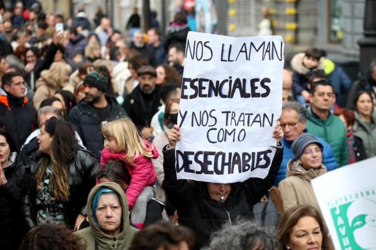 Los sanitarios de urgencias de los centros de salud asturianos se suman a la protesta