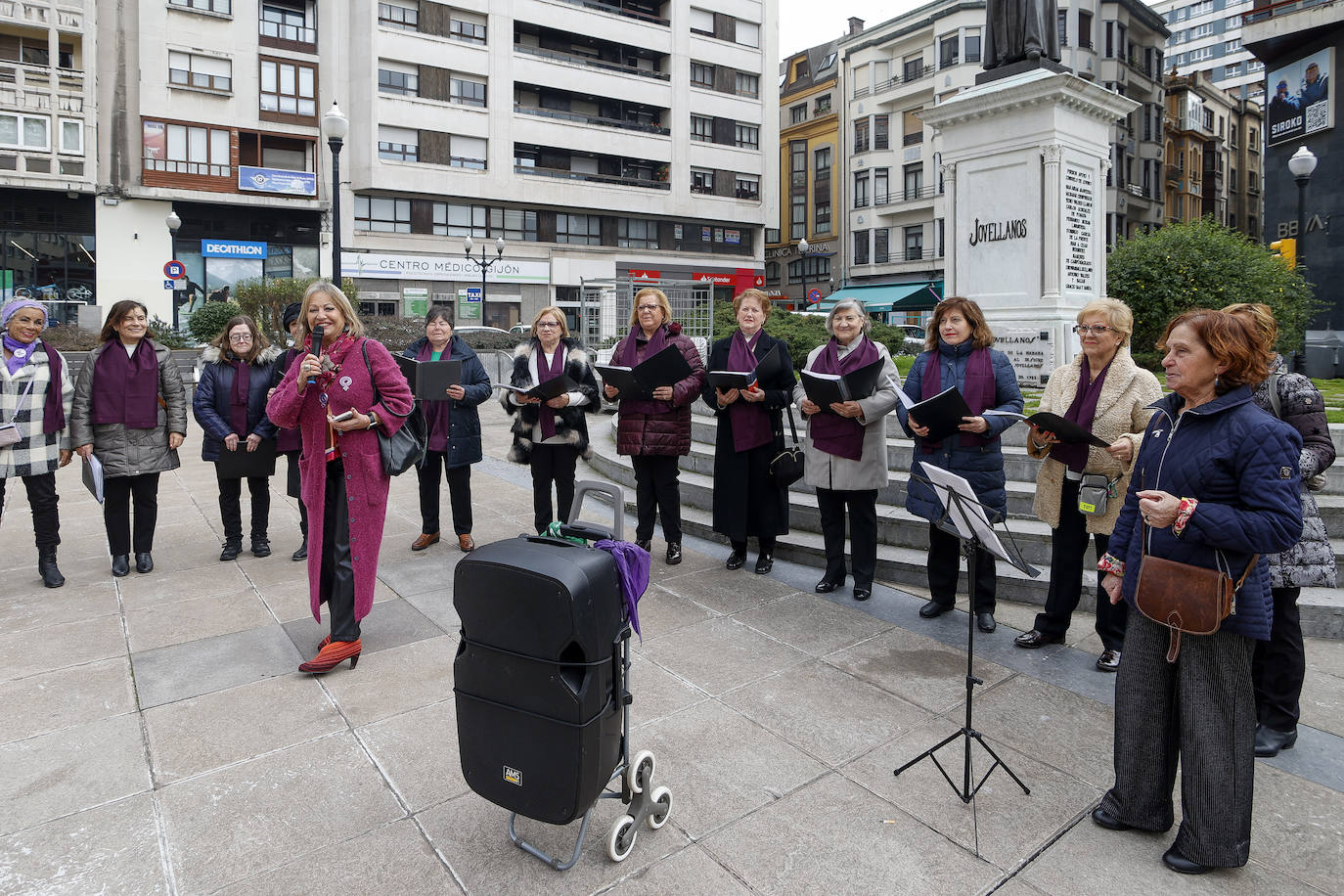 Fotos: El 8M se adelanta en Gijón con la Revuelta Ciclofeminista