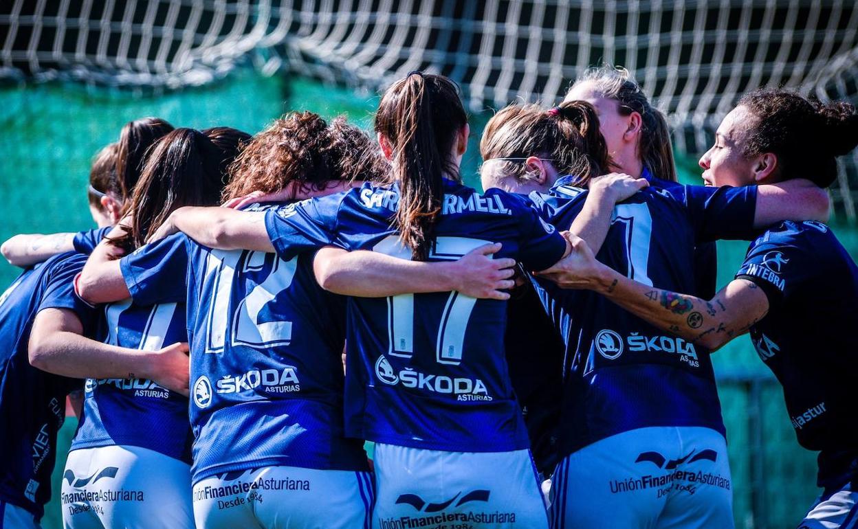 Las jugadoras celebran la victoria. 