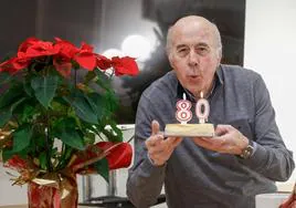 José Manuel Díaz Novoa sopló las velas por su cumpleaños en la sede del Club de Regatas de la calle Corrida, en compañía de EL COMERCIO.