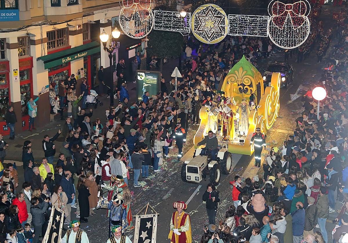 Cabalgata de Reyes en Gijón el pasado año.