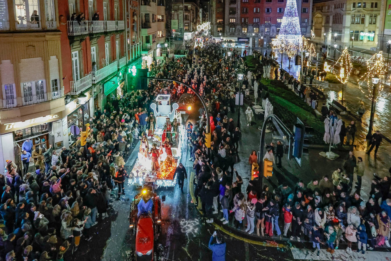 Los Reyes en el Ayuntamiento de Gijón